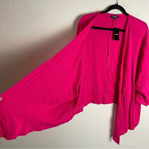 Torrid Pink Washable Gauze Tie Front Crop Kimono 2X NWT 40255075 Barbie Pink - Picture 6 of 16